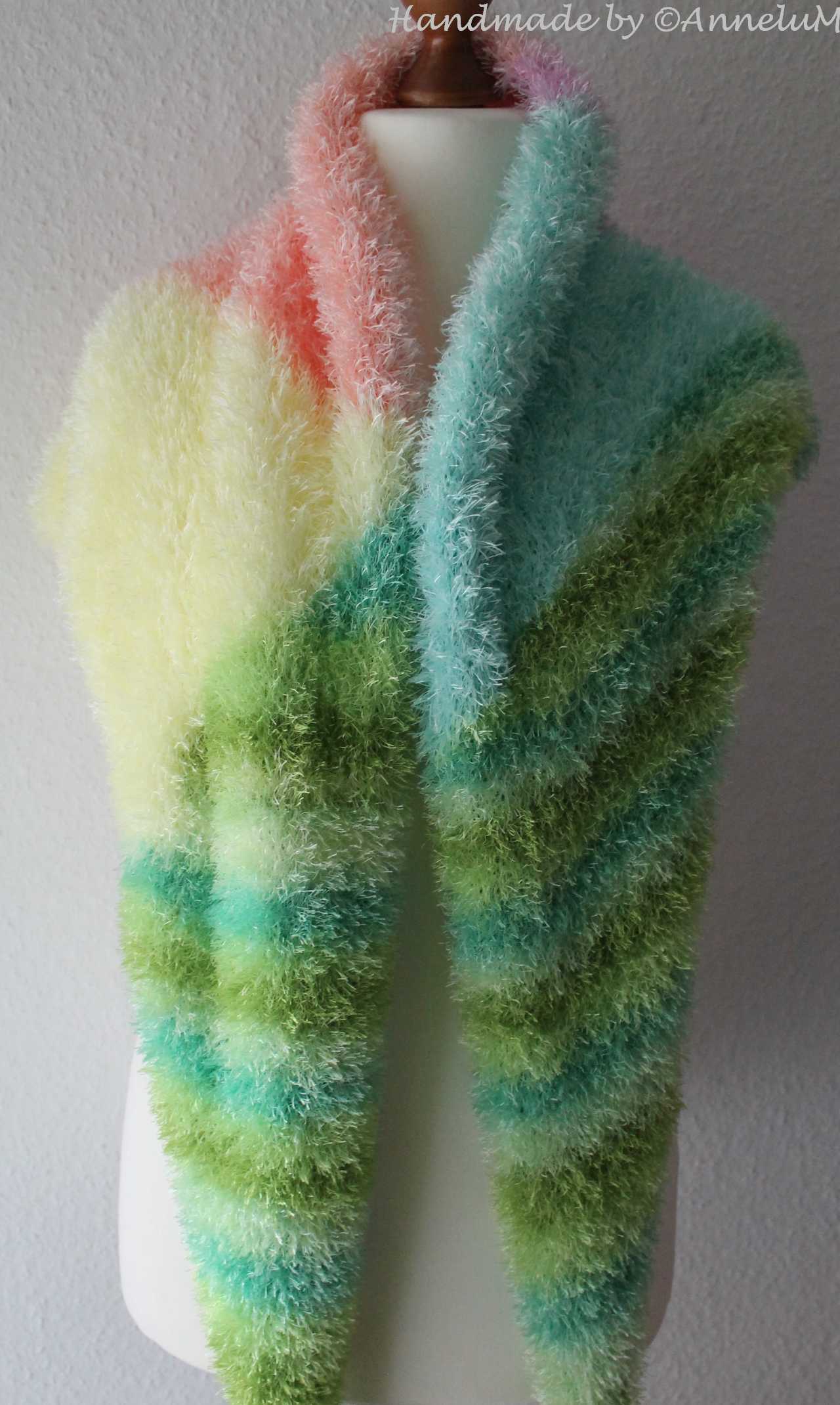 Flauschiges Stricktuch Handmade by AnneluM