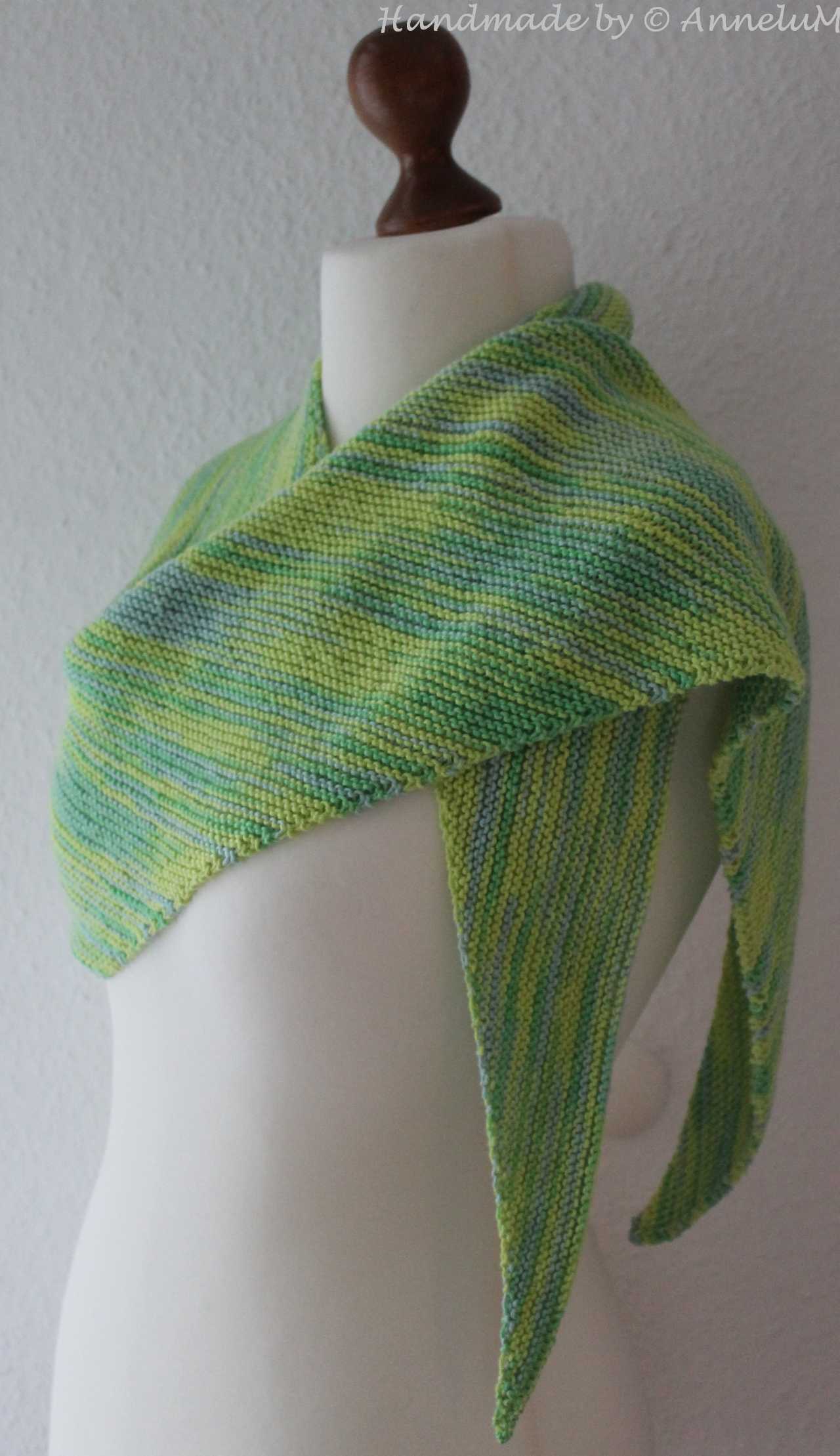 Boomerang Shawl Handmade by AnneluM