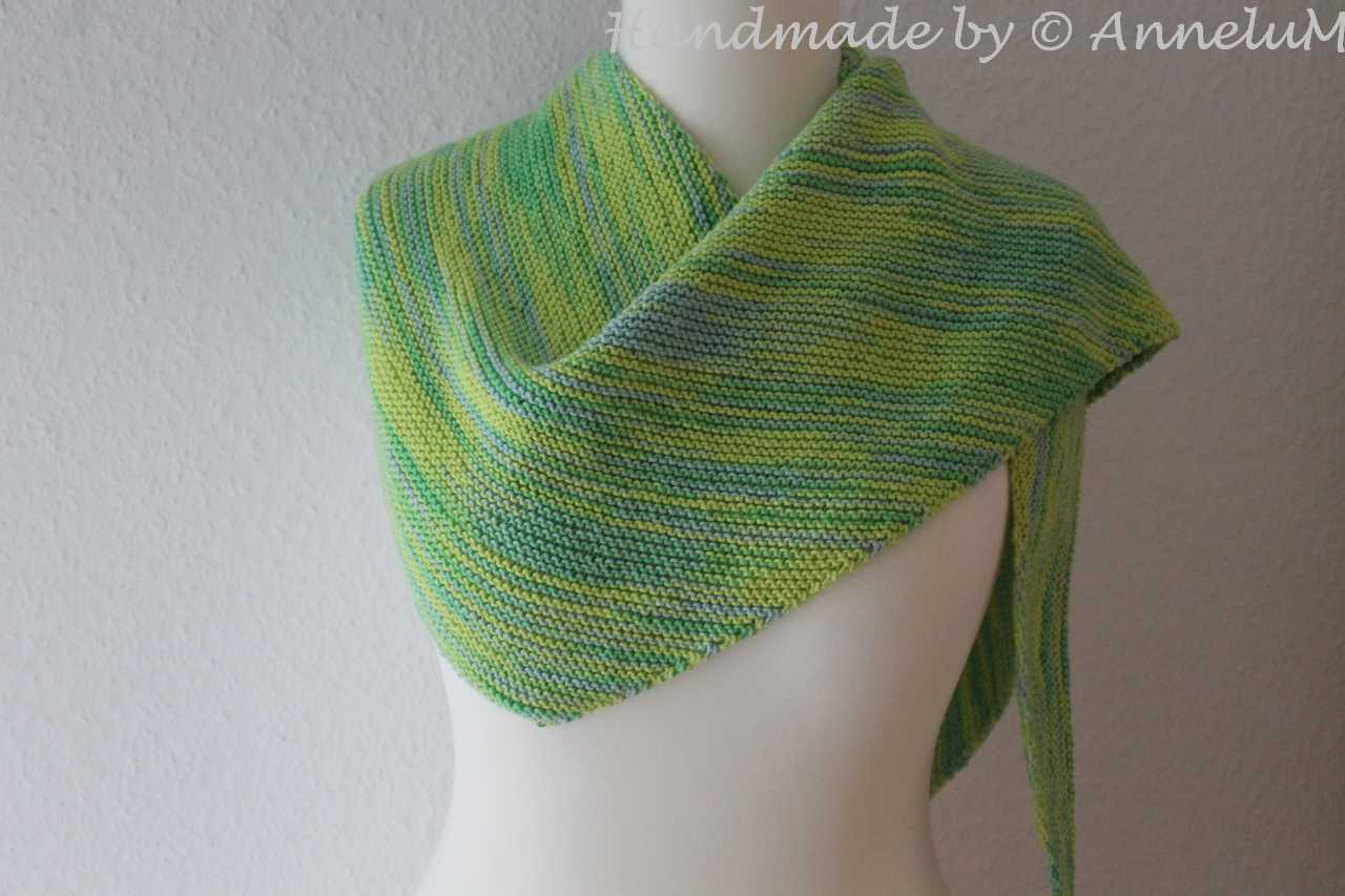 Boomerang Shawl Handmade by AnneluM